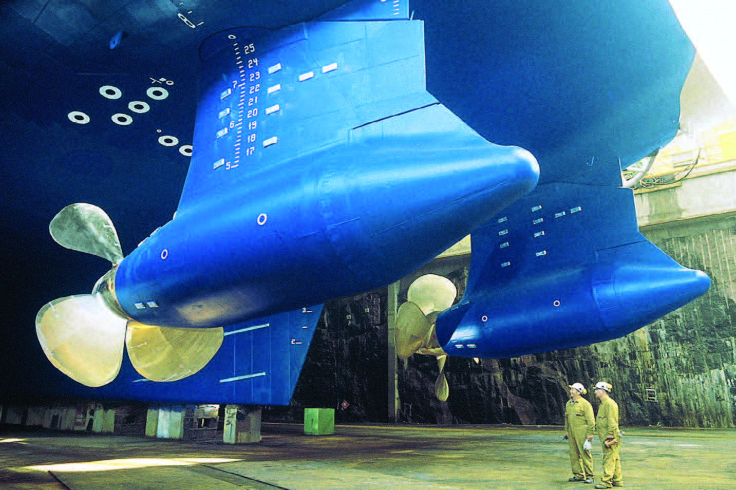 AZIPOD (Azimuthing Podded Drive)