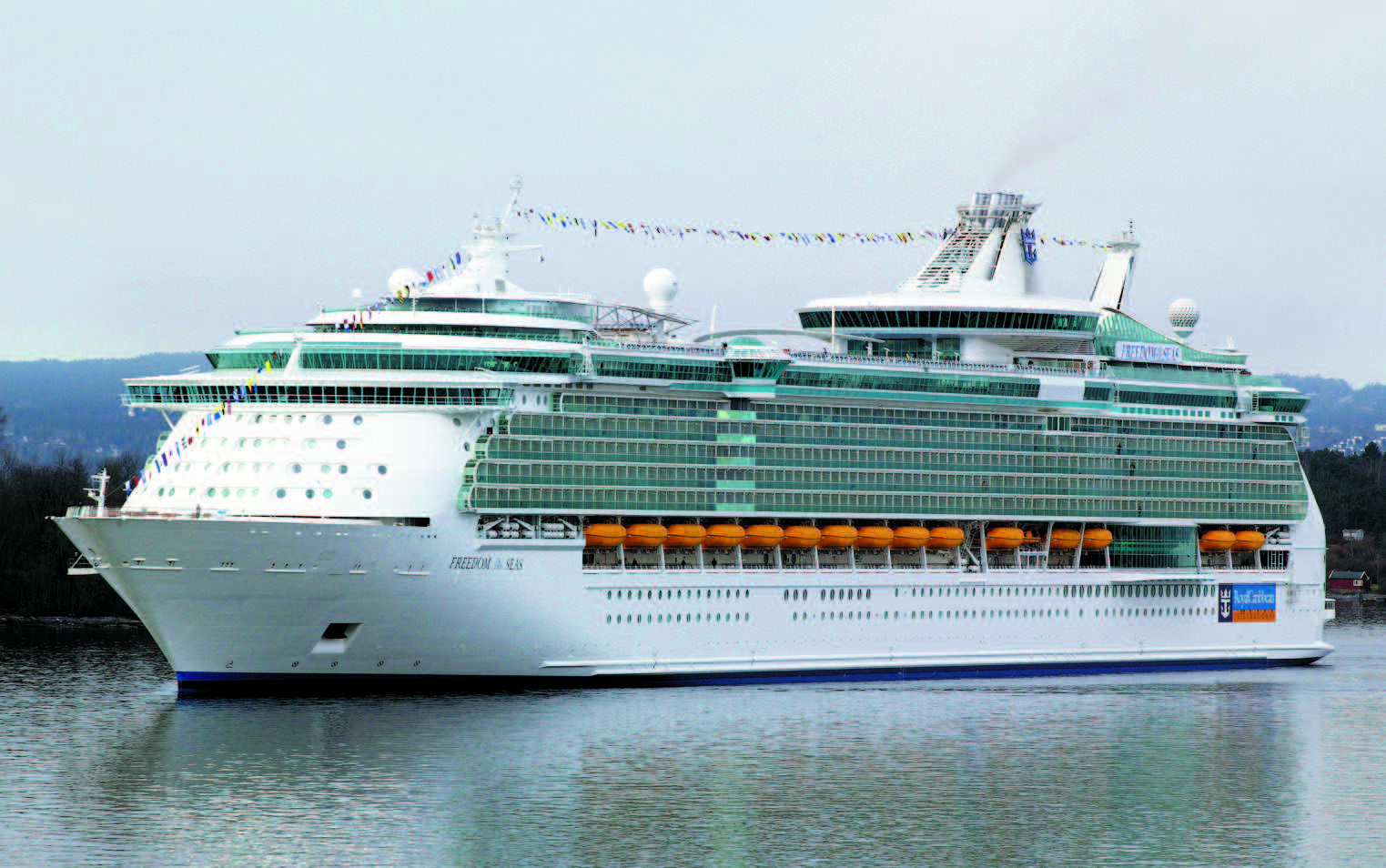 Cruise liner, cruise vessel