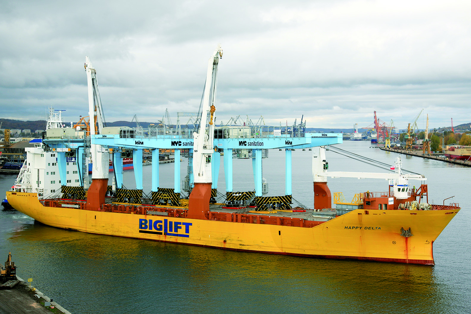 Heavy lift ships 