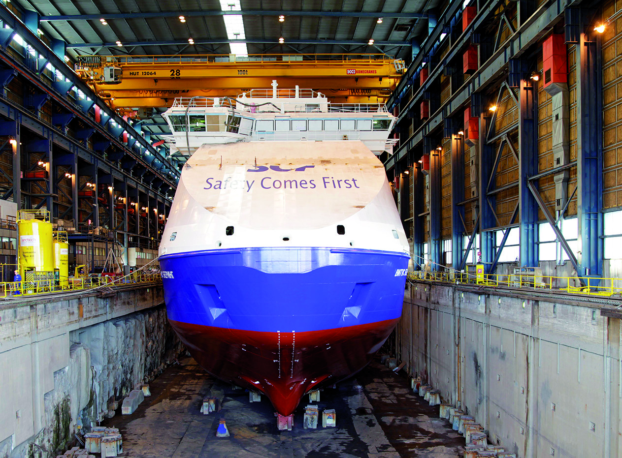 Icebreaking PSV VITUS BERING 