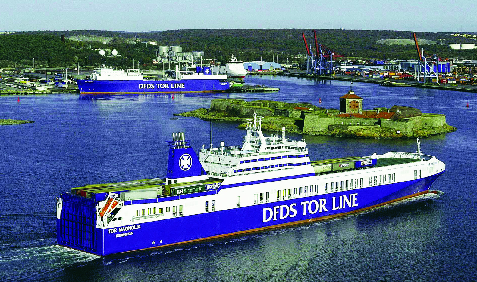 Ro-ro freighter TOR MAGNOLIA