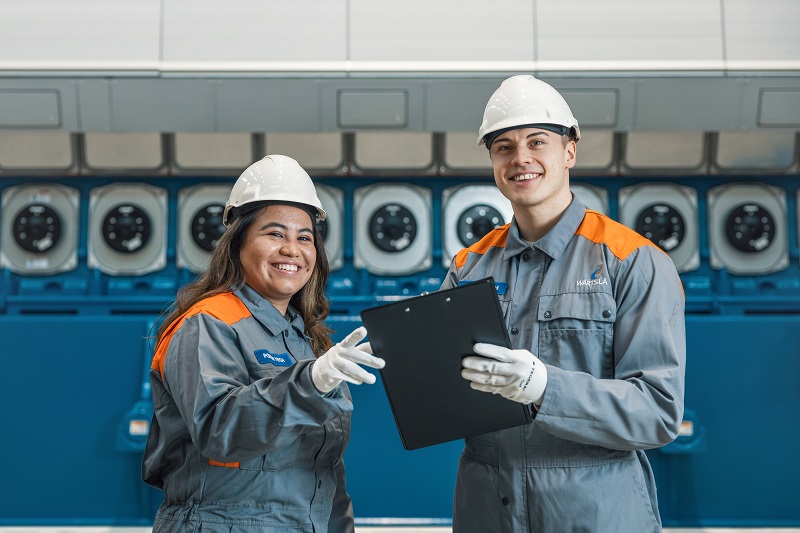 People_in_powerplant