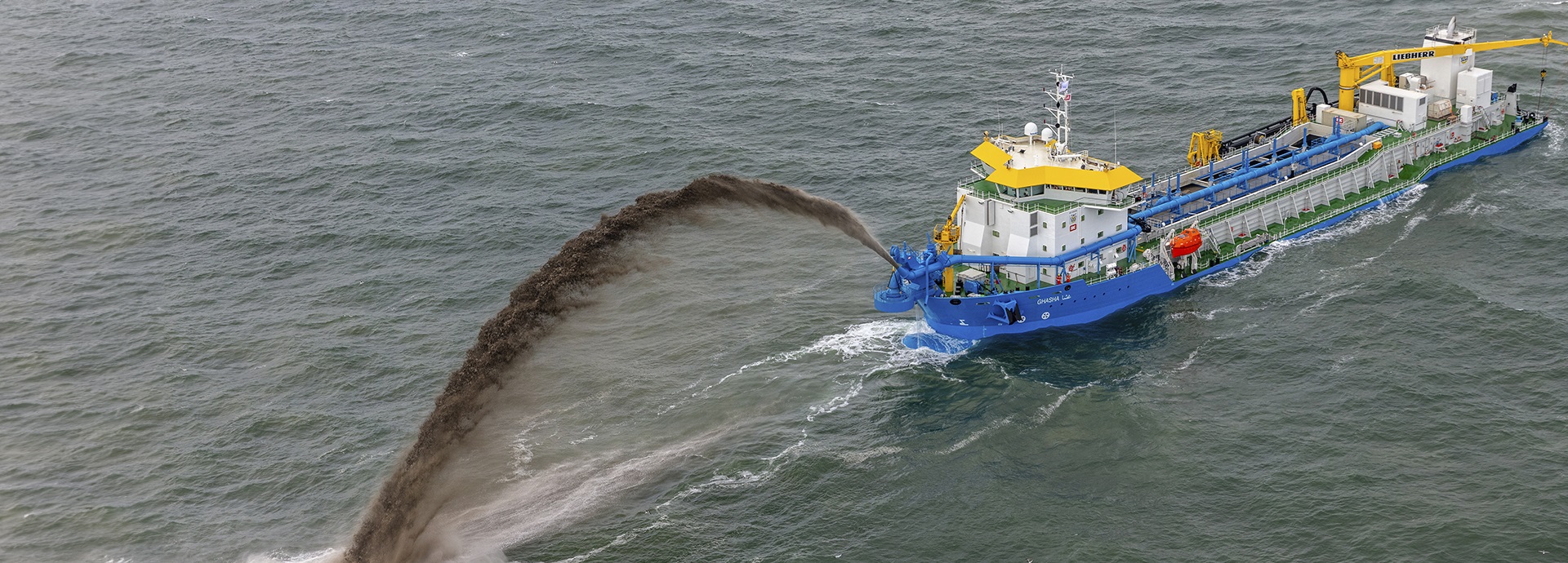 Ghasha dredger in operation