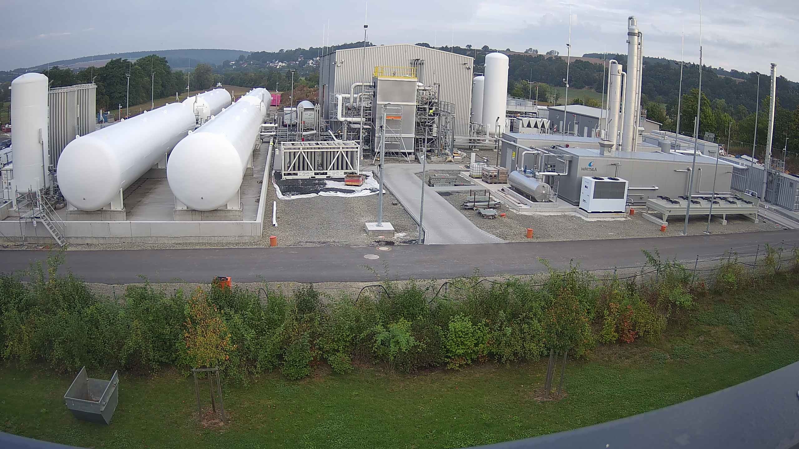 Grid Gas Liquefaction