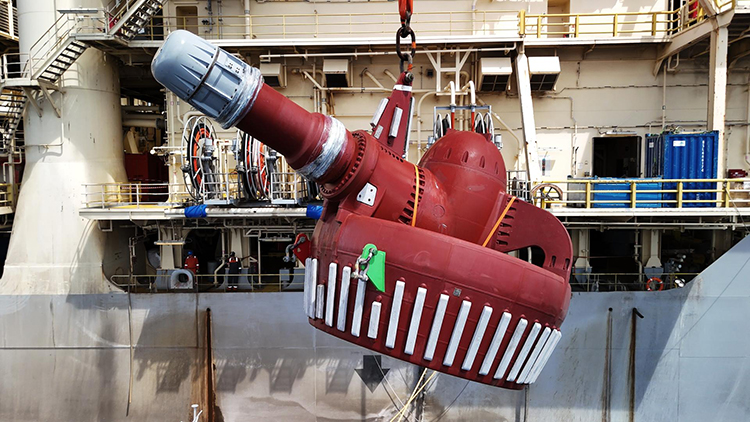 Thruster maintenance on board of Noble V-rig drillships