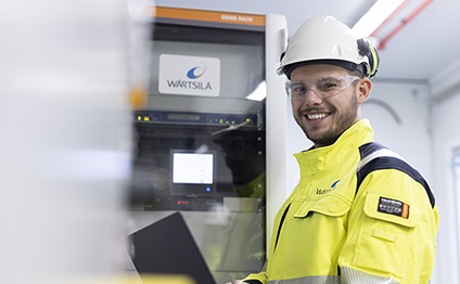 Wärtsilä service staff
